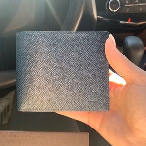 Louis wallet